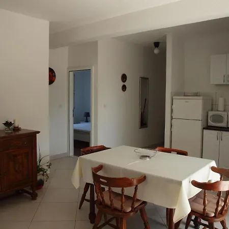 Apartments Mare Apartment